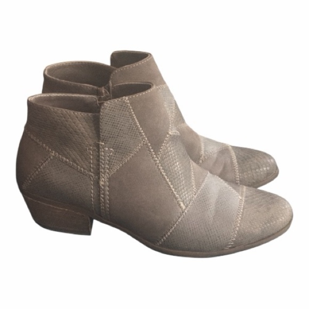 G.H. Bass & Co. Women's Nina Ankle Boots Size 8 - Picture 4 of 8